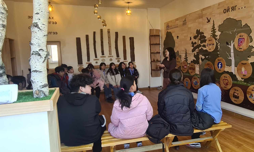 АЛСЛАГДСАН ДҮҮРГИЙН 1000 СУРАГЧ “ОЙ ЯГ...” СУРГАЛТ-АЯЛАЛД ХАМРАГДАЖ ЭХЭЛЛЭЭ